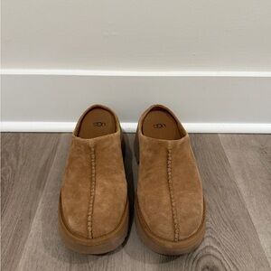 UGG New Heights Clog